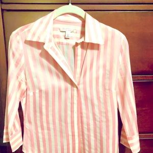 Super preppy 100% cotton ladies shirt.